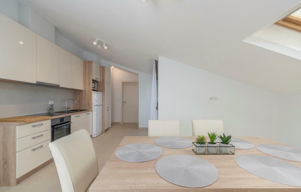 Apartments Hana In Фунтана Экстерьер фото